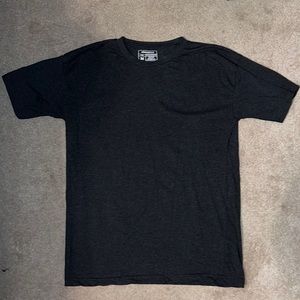 Aeropostale unisex black short-sleeve t-shirt, size Medium.